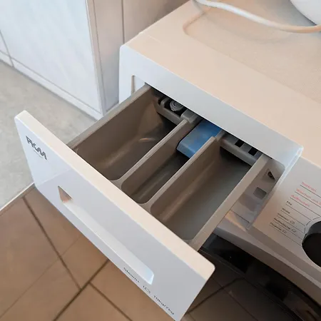 With Workspace And Kitchen Apartment Chemnitz