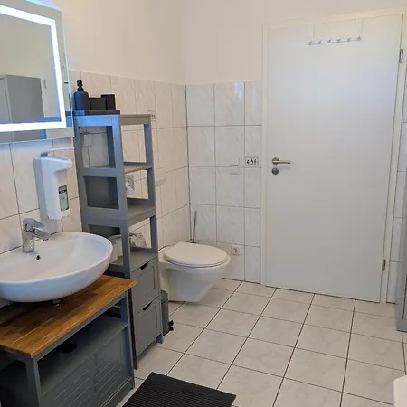 Helles Mit Arbeitsplatz Und Balkon * Chemnitz