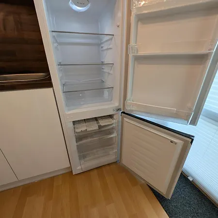 Apartment Helles Mit Arbeitsplatz Und Balkon Chemnitz