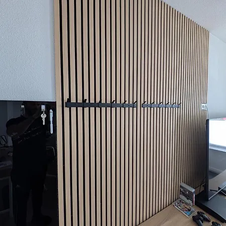 Apartment Helles Mit Arbeitsplatz Und Balkon