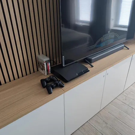 With Workspace And Kitchen Apartment Chemnitz
