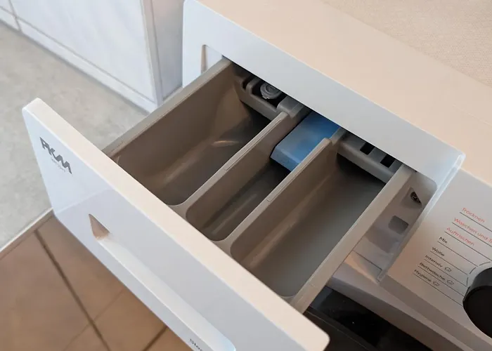 Helles Mit Arbeitsplatz Und Balkon Apartment Chemnitz