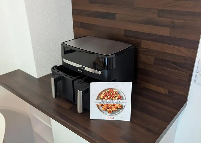 Apartment Helles Mit Arbeitsplatz Und Balkon Chemnitz