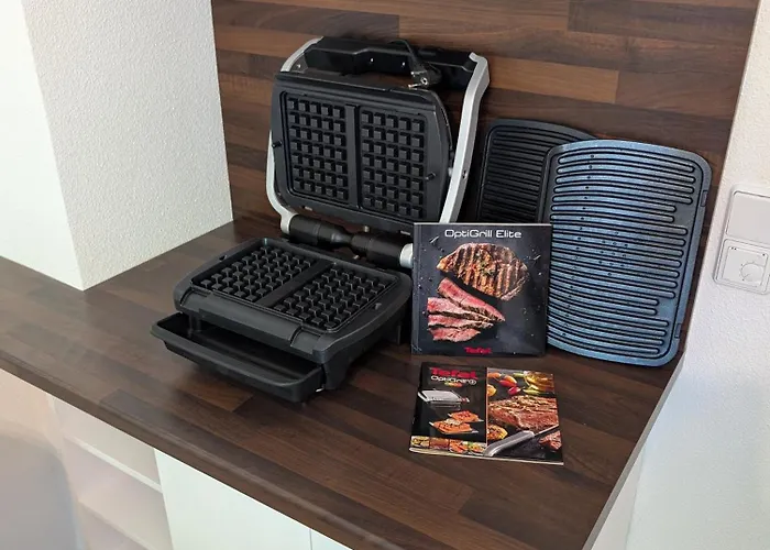 Helles Mit Arbeitsplatz Und Balkon *