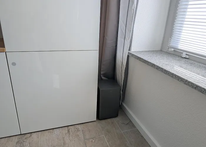 Helles Mit Arbeitsplatz Und Balkon * Chemnitz